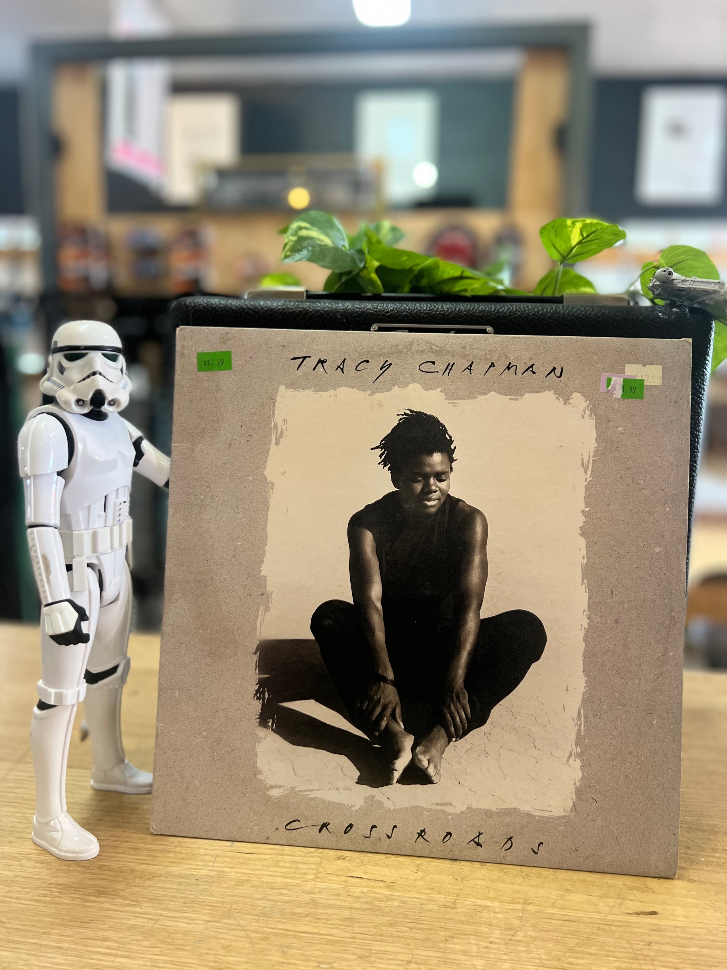 Tracy Chapman | Crossroads | 1989 Pressing | Vintage Vinyl Tracy Chapman | Crossroads | 1989 Pressing | Vintage Vinyl